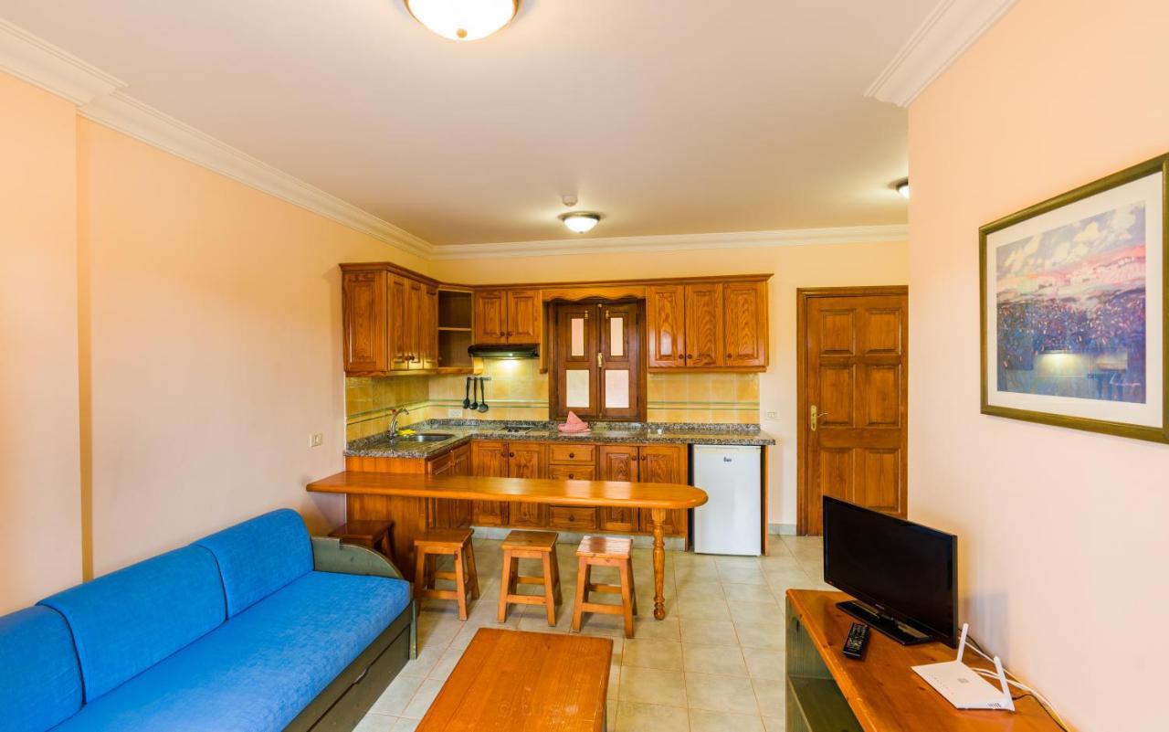 Apartment Residencial El Conde #4 *